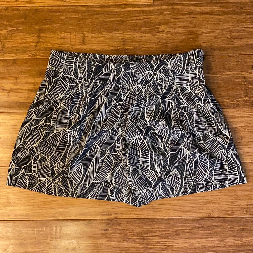 Loft Flowy Shorts
